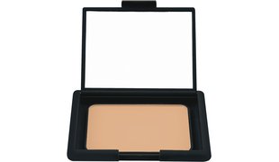 NEE compact poudre Vitaminée E